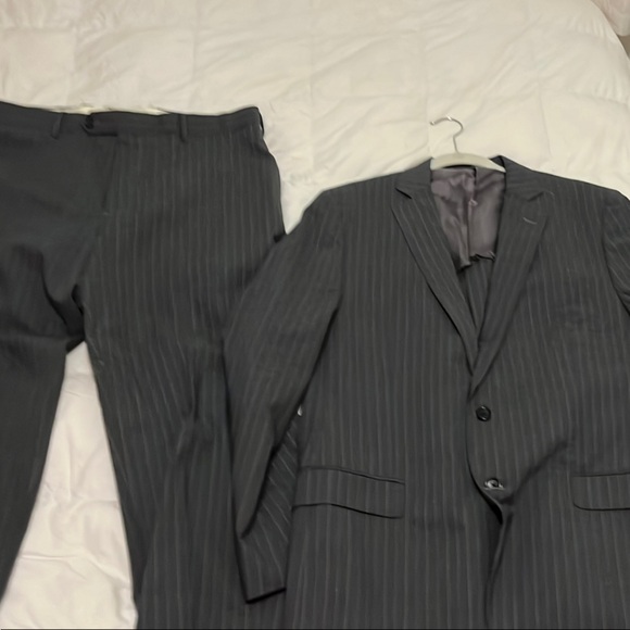 Brooks Brothers Gray Pinstripe Suit Classic Tailoring Wool Blend